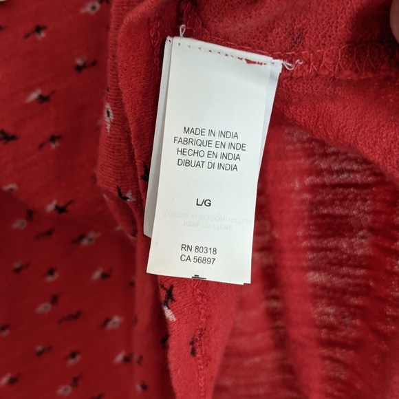 Ditsy Off Shoulder Criss Cross Top - Picture 6 of 6